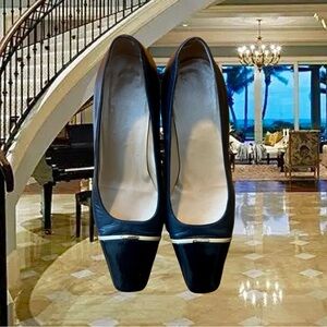 St. John Classic Black Patent Toe Pumps Size 5 1/2 B.